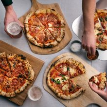 Ooni 12″ bambusz pizzalapát és tálaló